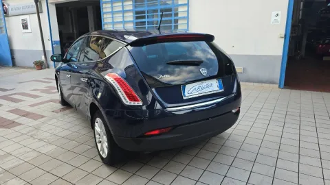 Lancia Delta 1.6 mjt Platino 120cv dpf - Immagine 3