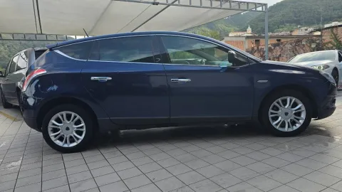 Lancia Delta 1.6 mjt Platino 120cv dpf - Immagine 5