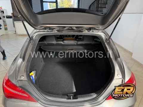 Mercedes CLA Shooting Brake 200 d (cdi) Premium auto - Immagine 18