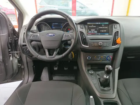 Ford Focus 5p 1.5 tdci Business s&s 95cv - Immagine 16