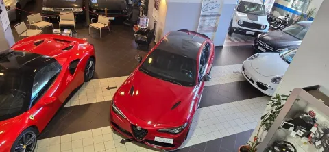 Alfa Romeo Giulia 2.9 V6 Quadrifoglio 510cv auto - Immagine 1