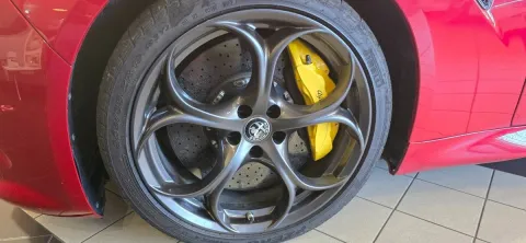 Alfa Romeo Giulia 2.9 V6 Quadrifoglio 510cv auto - Immagine 12