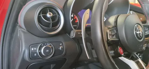 Alfa Romeo Giulia 2.9 V6 Quadrifoglio 510cv auto - Immagine 17