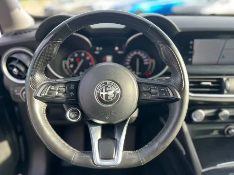 Alfa Romeo Stelvio 2.0 t Executive Q4 200cv auto - Immagine 10