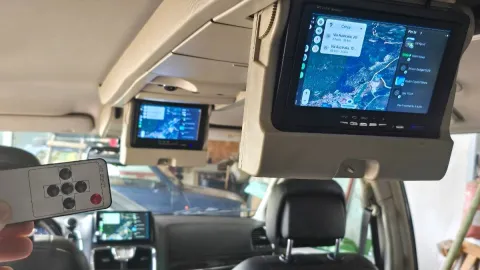 Lancia Voyager 2.8L Platinum 178cv auto - Immagine 9