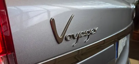 Lancia Voyager 2.8L Platinum 178cv auto - Immagine 21