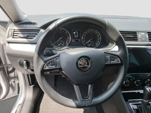 Skoda Superb Wagon 2.0 tdi Executive 4x4 190cv dsg 7m - Immagine 10