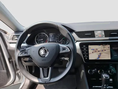Skoda Superb Wagon 2.0 tdi Executive 4x4 190cv dsg 7m - Immagine 14
