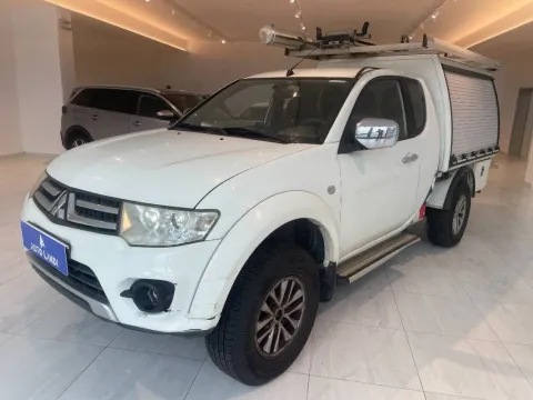 Mitsubishi L200 d.cab 2.5 di-d Intense Plus 178cv N1 E5 - Immagine 1