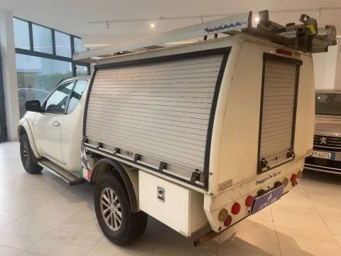 Mitsubishi L200 d.cab 2.5 di-d Intense Plus 178cv N1 E5 - Immagine 3