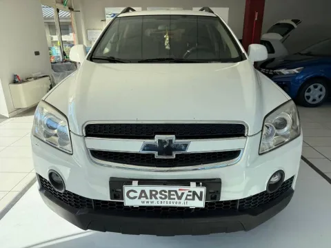 Chevrolet Captiva 2.0 vcdi 16v 2rm 127cv - Immagine 2