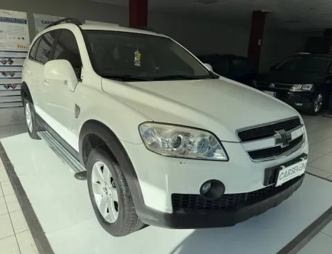 Chevrolet Captiva 2.0 vcdi 16v 2rm 127cv - Immagine 3