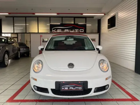 Volkswagen New Beetle Cabrio 1.6 limited Red Edition - Immagine 2