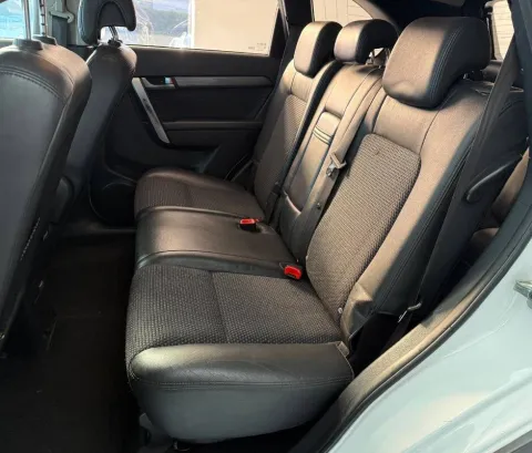 Chevrolet Captiva 2.0 vcdi 16v 2rm 127cv - Immagine 10