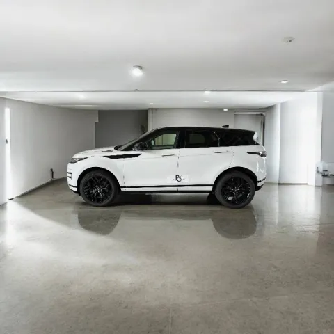 Land Rover Range Rover Evoque 2.0d i4 mhev R-Dynamic SE awd 150cv auto - Immagine 2