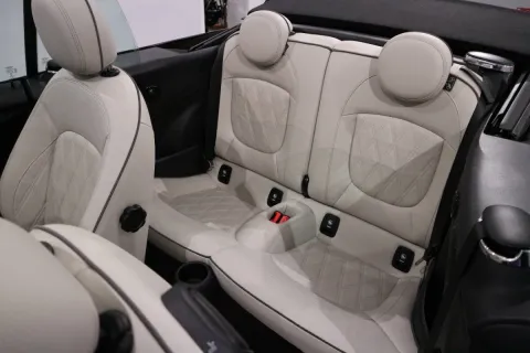 Mini Mini Cabrio 2.0 John Cooper Works auto - Immagine 12
