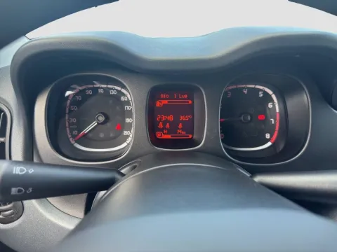 Fiat Panda 1.0 firefly hybrid s&s 70cv - Immagine 11