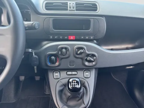 Fiat Panda 1.0 firefly hybrid s&s 70cv - Immagine 15