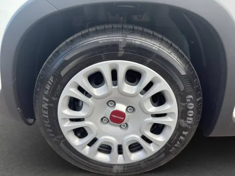 Fiat Panda 1.0 firefly hybrid s&s 70cv - Immagine 18