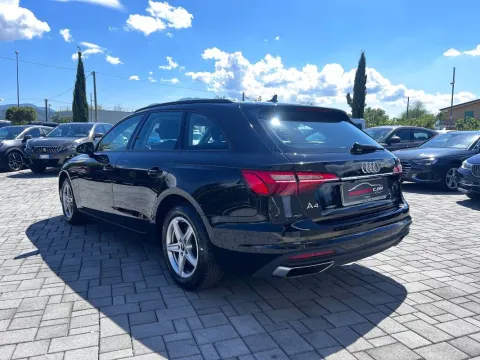 Audi A4 Avant 30 2.0 tdi mhev Business 136cv s-tronic - Immagine 5