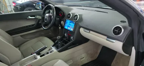 Audi A3 Cabrio 2.0 tdi Attraction - Immagine 30