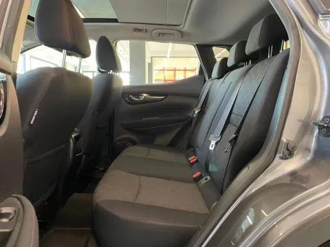 Nissan Qashqai 1.2 dig-t 360 115cv xtronic E6 - Immagine 13