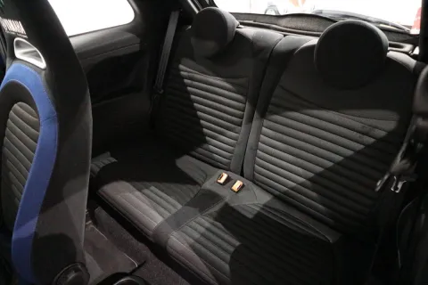Abarth 595 1.4 t-jet Monster Energy Yamaha 165cv - Immagine 10