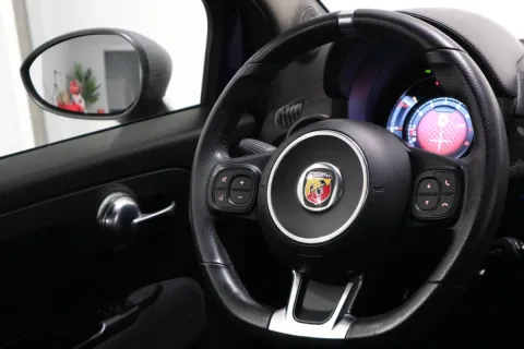 Abarth 595 1.4 t-jet Monster Energy Yamaha 165cv - Immagine 11
