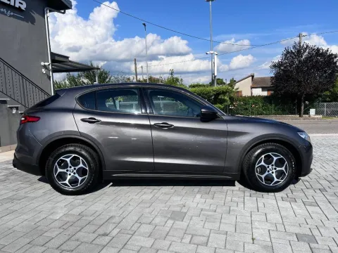 Alfa Romeo Stelvio 2.2 t Business rwd 160cv auto - Immagine 8