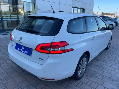 Peugeot 308 SW 1.6 bluehdi Active s&s 120cv - Immagine 4