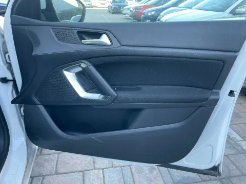 Peugeot 308 SW 1.6 bluehdi Active s&s 120cv - Immagine 12