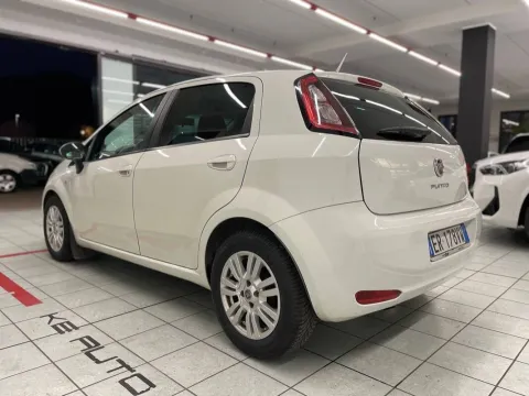 Fiat Punto 5p 1.3 mjt II 16v Easy s&s 95cv - Immagine 4