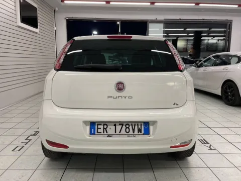 Fiat Punto 5p 1.3 mjt II 16v Easy s&s 95cv - Immagine 5