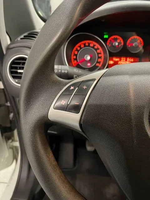 Fiat Punto 5p 1.3 mjt II 16v Easy s&s 95cv - Immagine 13