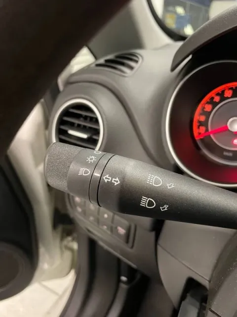 Fiat Punto 5p 1.3 mjt II 16v Easy s&s 95cv - Immagine 15