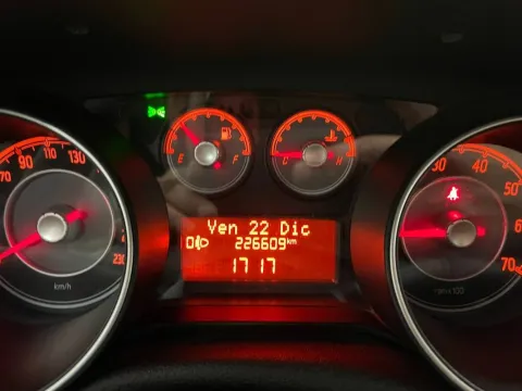 Fiat Punto 5p 1.3 mjt II 16v Easy s&s 95cv - Immagine 16