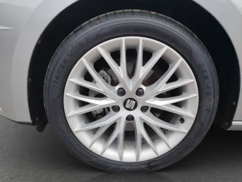 Seat Leon ST 1.5 tgi Style 130cv dsg - Immagine 22