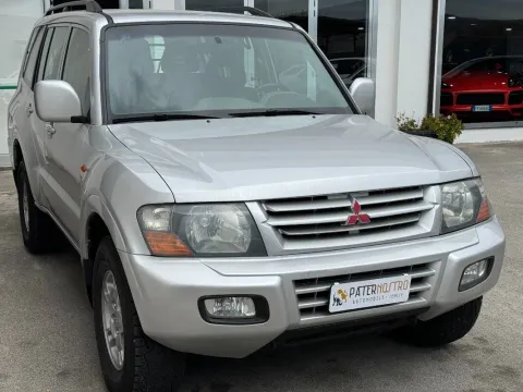 Mitsubishi Pajero 5p 3.2 tdi 16v di-d GLX - Immagine 6
