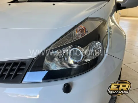 Renault Clio 3p 2.0 16v RS Luxe 200cv - Immagine 18