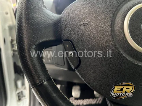 Renault Clio 3p 2.0 16v RS Luxe 200cv - Immagine 24