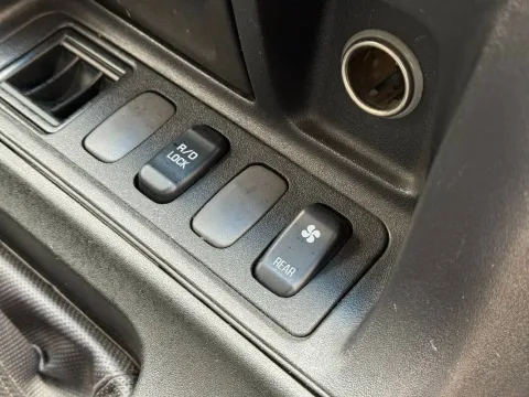 Mitsubishi Pajero 5p 3.2 tdi 16v di-d GLX - Immagine 12