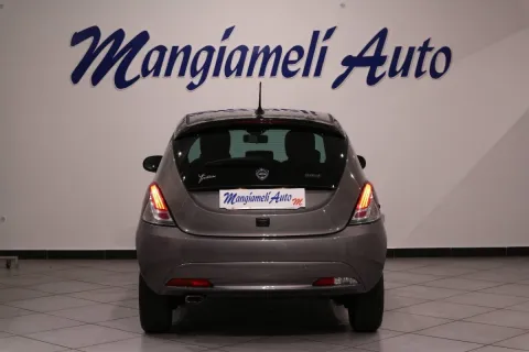 Lancia Ypsilon 1.0 firefly hybrid Gold s&s 70cv 5p.ti - Immagine 5