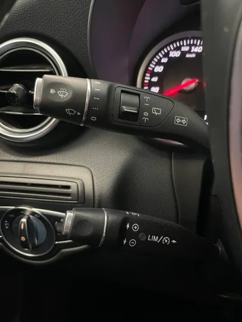 Mercedes GLC 220 d Sport 4matic auto - Immagine 16
