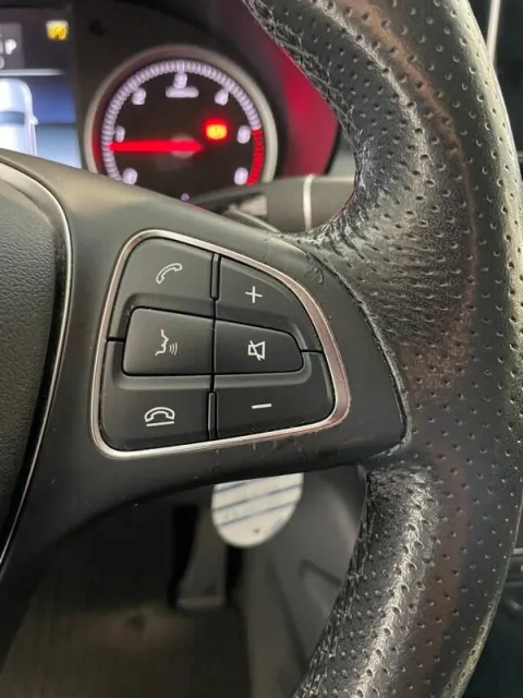 Mercedes GLC 220 d Sport 4matic auto - Immagine 17