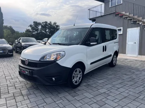Fiat Doblo 1.3 mjt 16v Active - Immagine 3