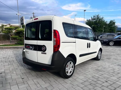 Fiat Doblo 1.3 mjt 16v Active - Immagine 7