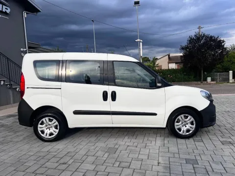 Fiat Doblo 1.3 mjt 16v Active - Immagine 8