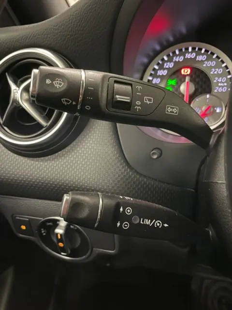 Mercedes A 200 cdi Sport auto - Immagine 19
