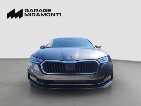 Skoda Octavia Wagon 2.0 tdi evo Executive 115cv dsg - Immagine 2
