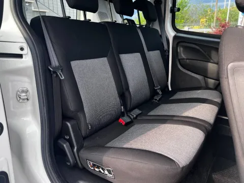 Fiat Doblo 1.3 mjt 16v Active - Immagine 16